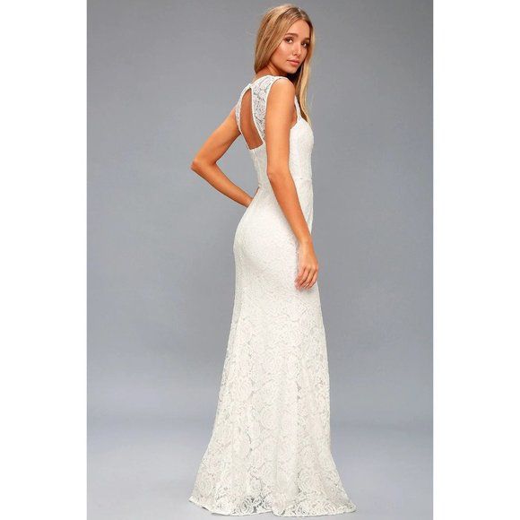 Lulu’s NWT Rosetta ivory white lace sweetheart mermaid cut gown or simple weddin - Picture 4 of 15